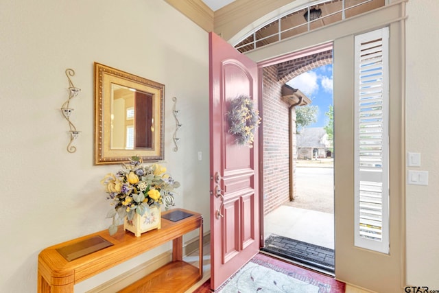 foyer with crown molding