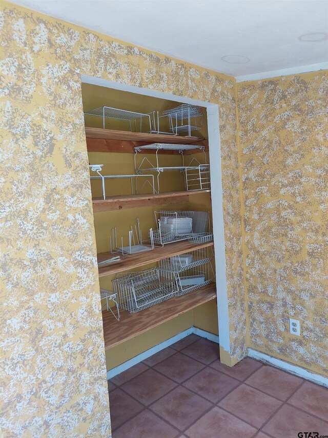 409 W Carnegie St, Winnsboro, TX 75494 - photo 14