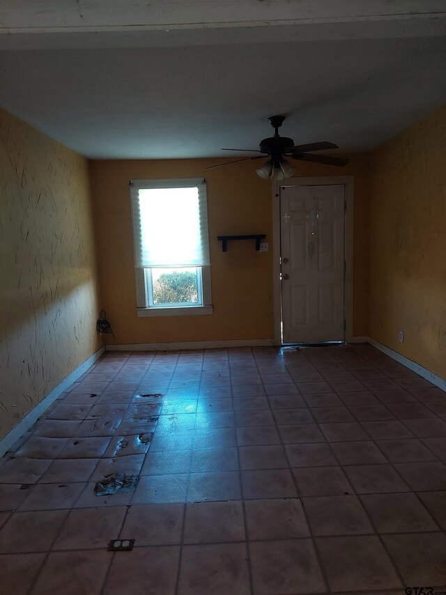 409 W Carnegie St, Winnsboro, TX 75494 - photo 3