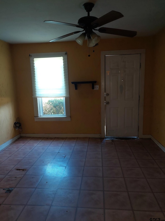 409 W Carnegie St, Winnsboro, TX 75494 - photo 2