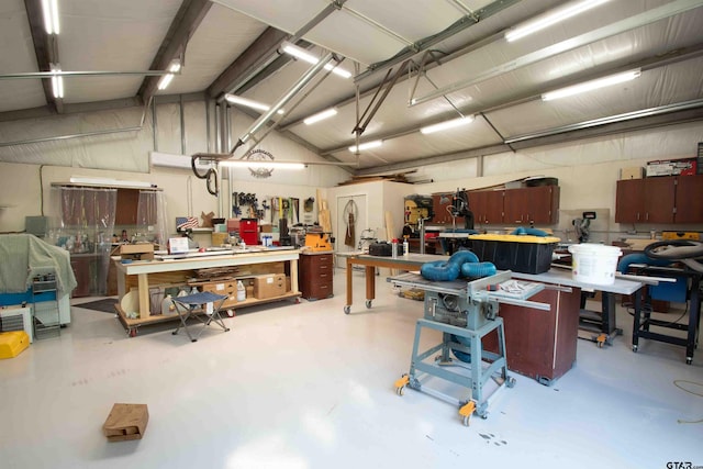 14647 County Road 2337, Tyler, TX 75707 - garage featuring a workshop area