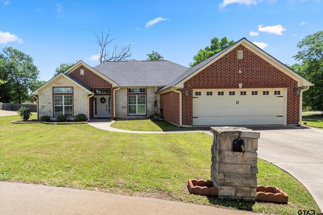 2702 Silver Creek Trl, Mount Pleasant, TX 75455 - photo 1