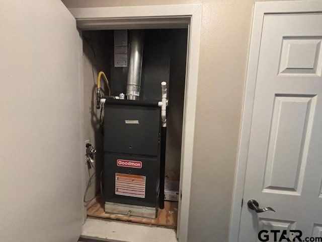 3010 Cook Ln, Longview, TX 75602 - utilities featuring heating unit