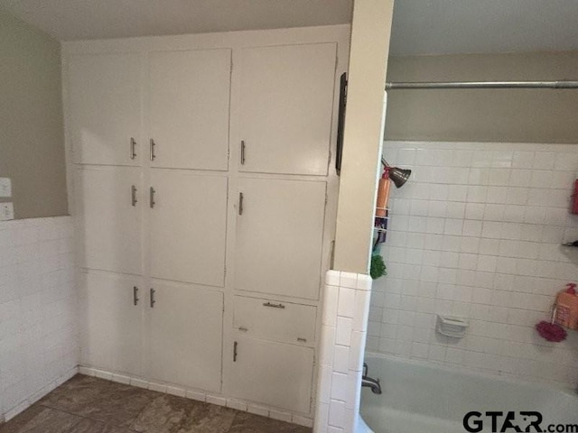 3010 Cook Ln, Longview, TX 75602 - view of closet