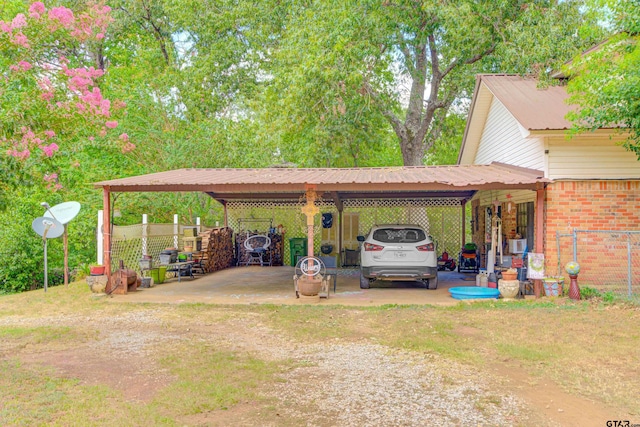 view of yard featuring a carport