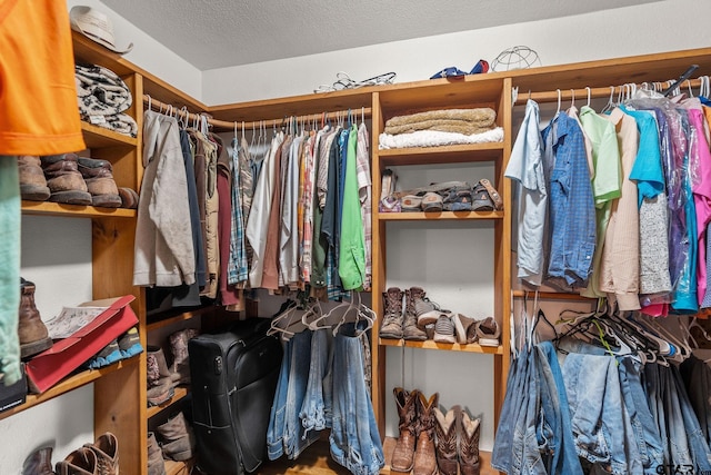 2711 N Fm 250, Hughes Springs, TX 75656 - view of spacious closet