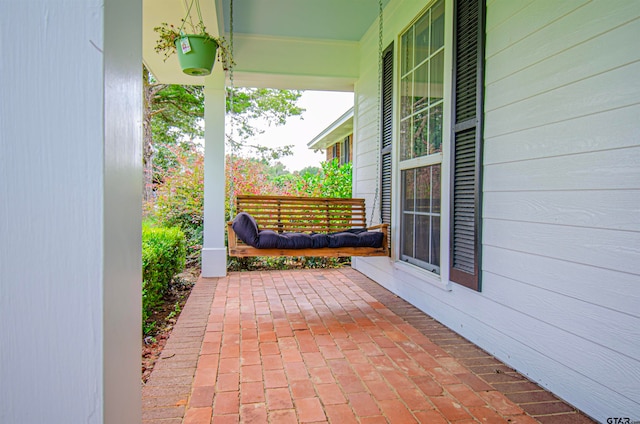 view of patio / terrace with covered porch