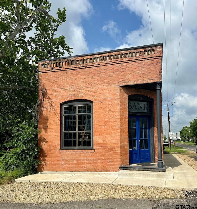 view of building exterior