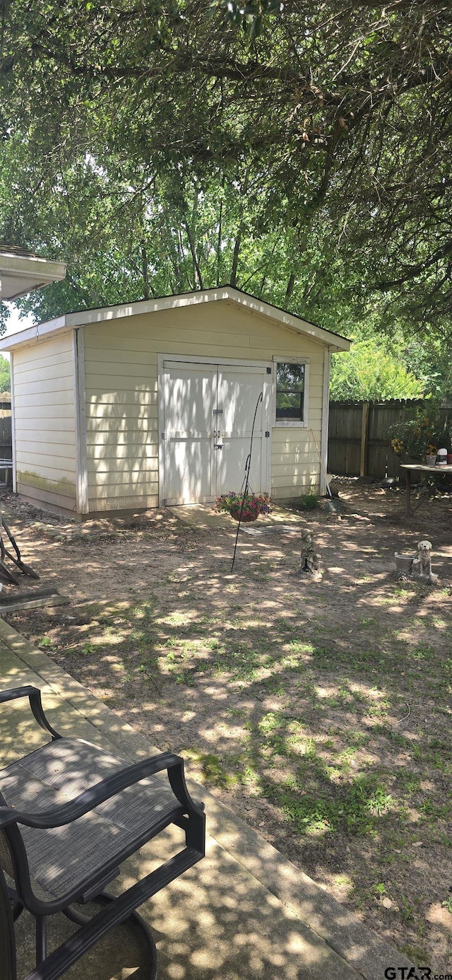 406 Brookwood Dr, Mount Pleasant, TX 75455 - view of yard with a shed