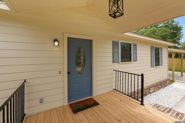 view of exterior entry with crawl space