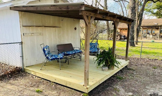 102 Indianola Rd, Chandler, TX 75758 - view of deck