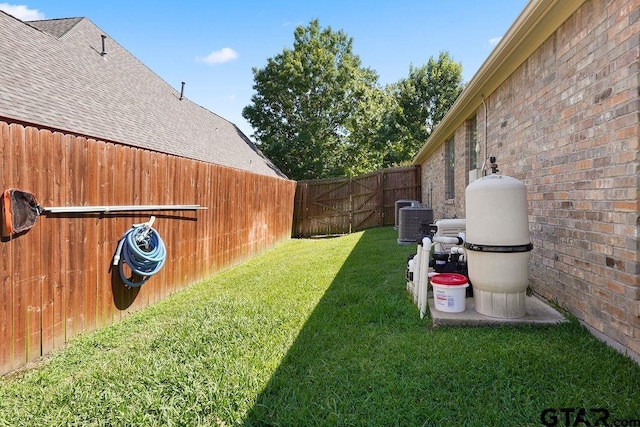 2322 Kingsmill Cir, Tyler, TX 75703 - view of fenced backyard