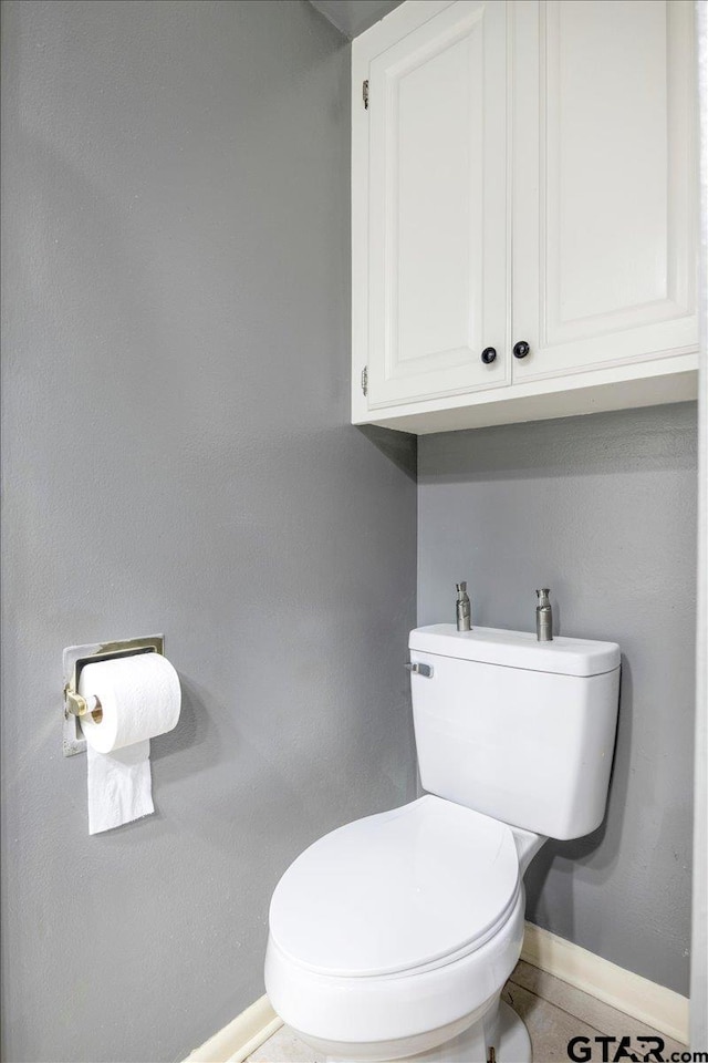 1216 Kingspark Dr, Tyler, TX 75703 - bathroom with toilet and baseboards