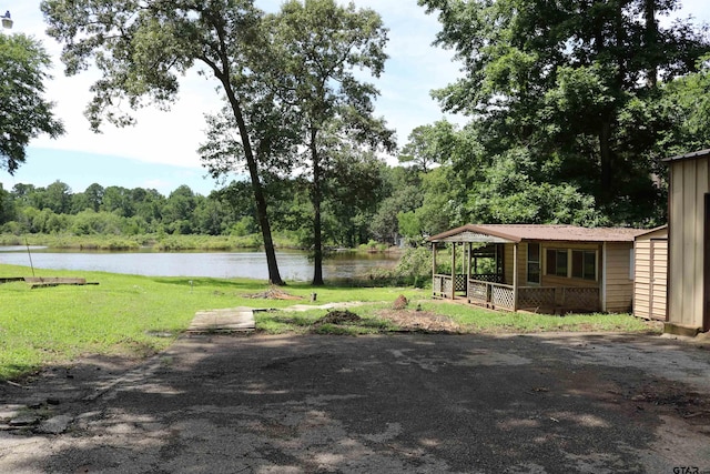 view of yard with a water view