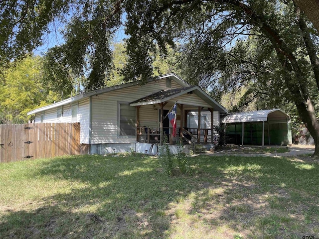 761 S Pacific, Canton, TX 75103 - view of front of home with a carport and covered porch