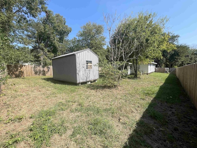 761 S Pacific, Canton, TX 75103 - fenced backyard featuring a shed