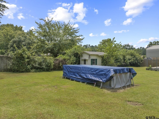 909 Elizabeth St, Gilmer, TX 75644 - view of yard