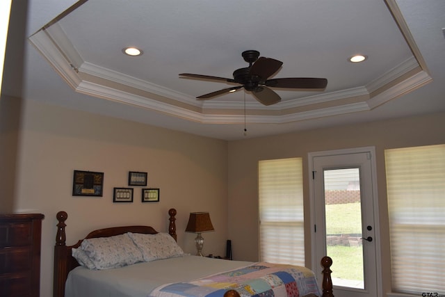 17387 Cherokee Trl, Flint, TX 75762 - bedroom with access to outside, a tray ceiling, ornamental molding, recessed lighting, and ceiling fan