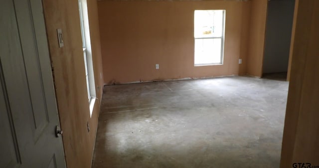 915 John St, Jacksonville, TX 75766 - view of unfurnished room