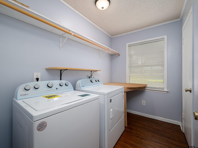 1915 Big Eddy Cir, Chandler, TX 75758 - laundry room featuring independent washer and dryer, dark wood-type flooring, a textured ceiling, baseboards, and crown molding