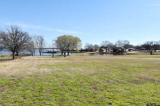 view of yard featuring a water view