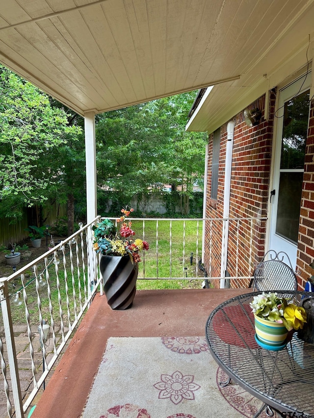 view of patio / terrace with covered porch
