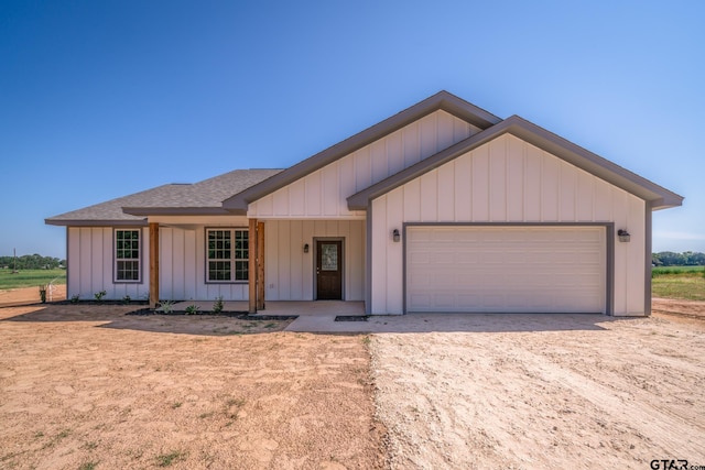 view of front of house featuring a garage