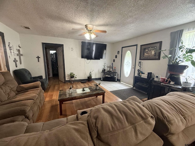 909 W Arizona St, Mount Pleasant, TX 75455 - photo 4