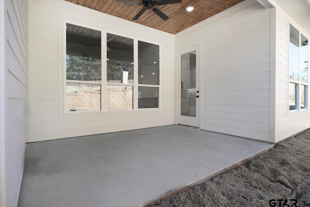 view of patio with ceiling fan