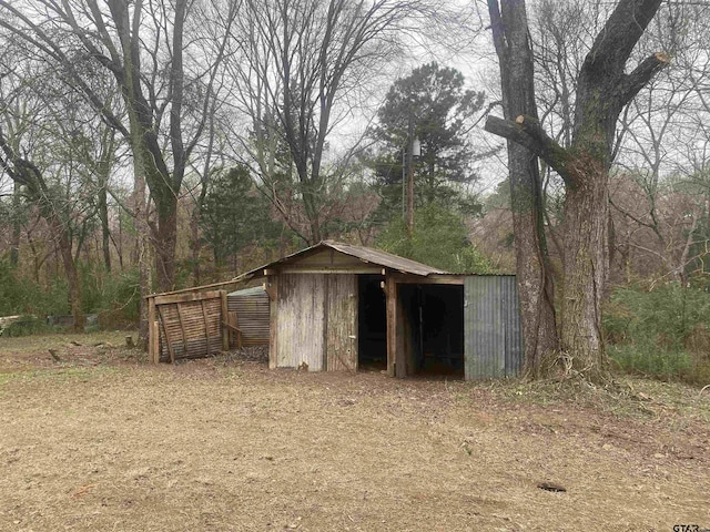 view of outdoor structure