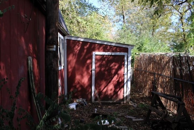 view of outbuilding