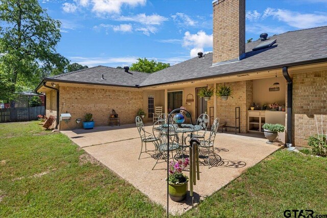 17599 Autumn Trl, Whitehouse, TX 75791 - view of patio featuring fence
