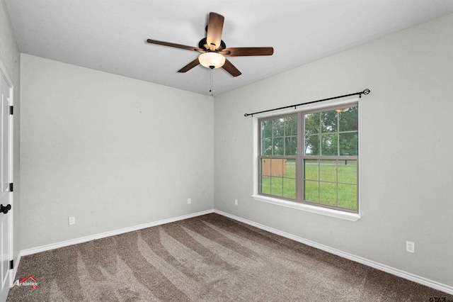 unfurnished room featuring carpet floors and ceiling fan