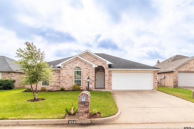 350 Maggie Cir, Flint, TX 75762 - photo 1