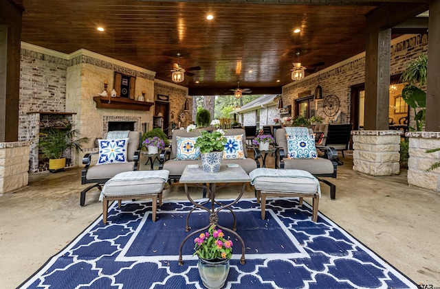 view of patio featuring a ceiling fan