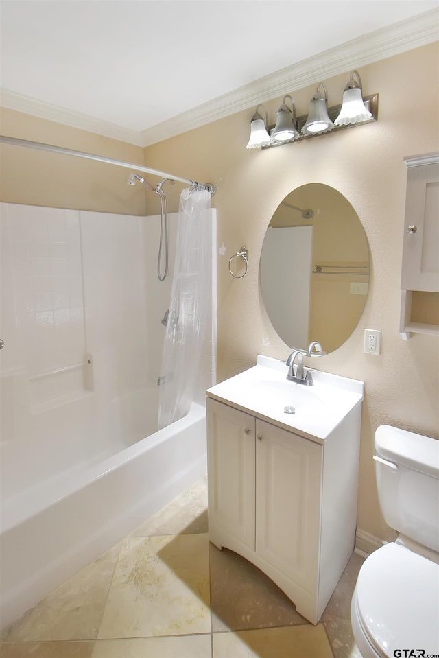 413 Maggie Cir, Flint, TX 75762 - full bath with shower / tub combo, vanity, and crown molding