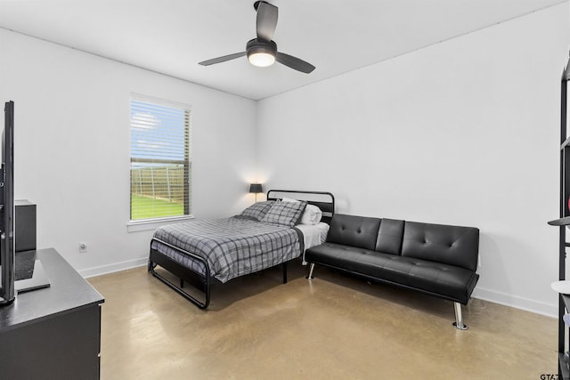 bedroom featuring ceiling fan