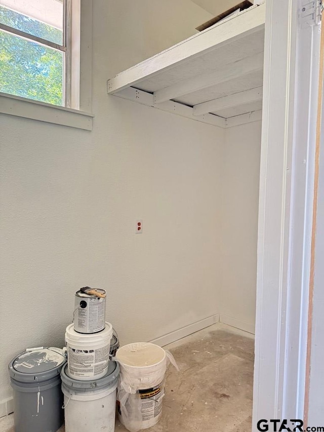 1113 Swanson Dr, Palestine, TX 75801 - view of washroom