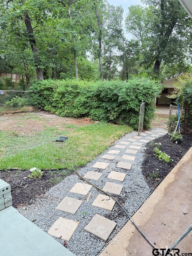 1113 Swanson Dr, Palestine, TX 75801 - view of yard featuring fence