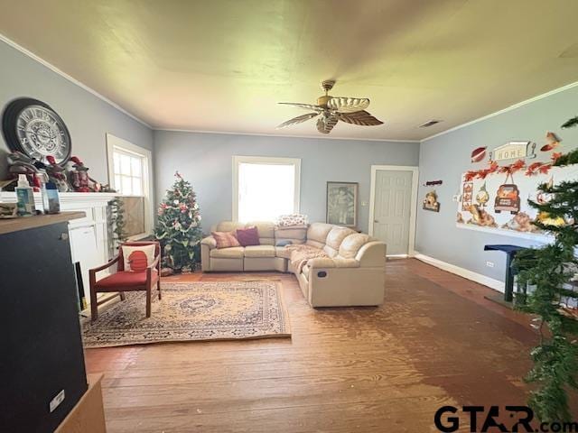 201 W Daingerfield St, Omaha, TX 75571 - photo 5