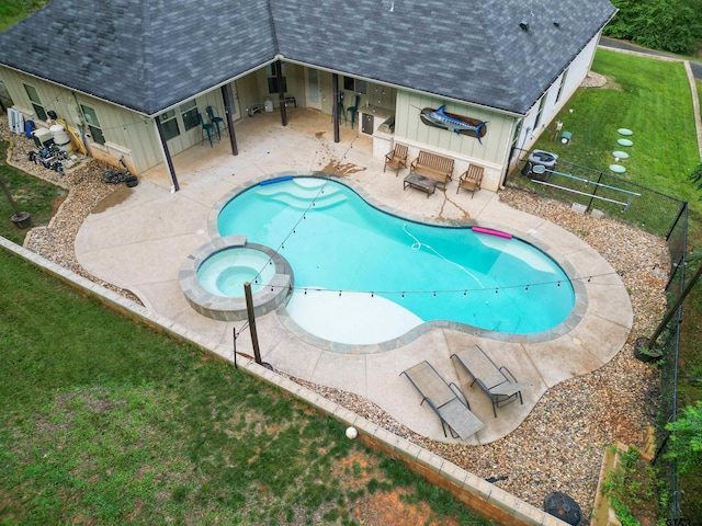17294 Hidden Valley Ln, Flint, TX 75762 - view of pool with a patio area, a pool with connected hot tub, and an outdoor hangout area