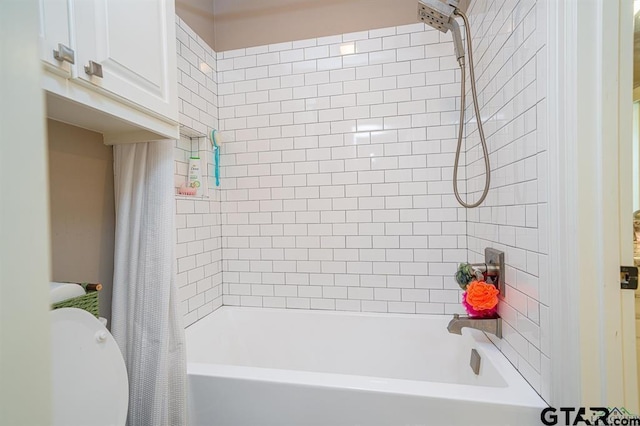 full bath with shower / bath combo with shower curtain