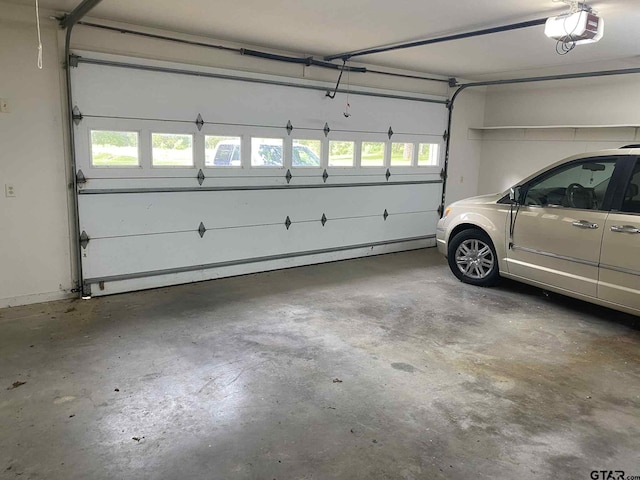 5304 Cedar Creek Dr, Kemp, TX 75143 - garage featuring a garage door opener
