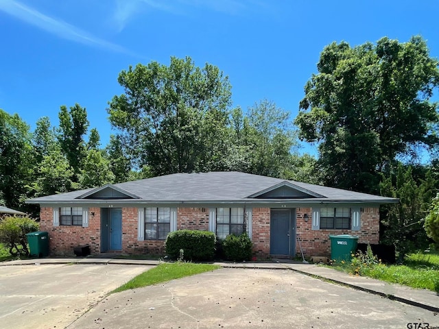 4A Robin Dr, Texarkana, TX 75503 - photo 1