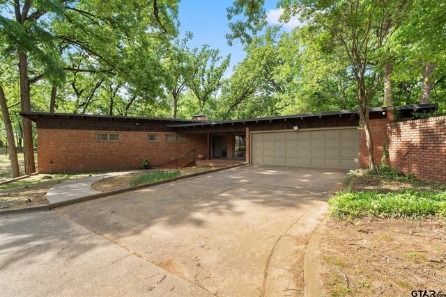 101 Bluebird St, Mount Pleasant, TX 75455 - photo 2