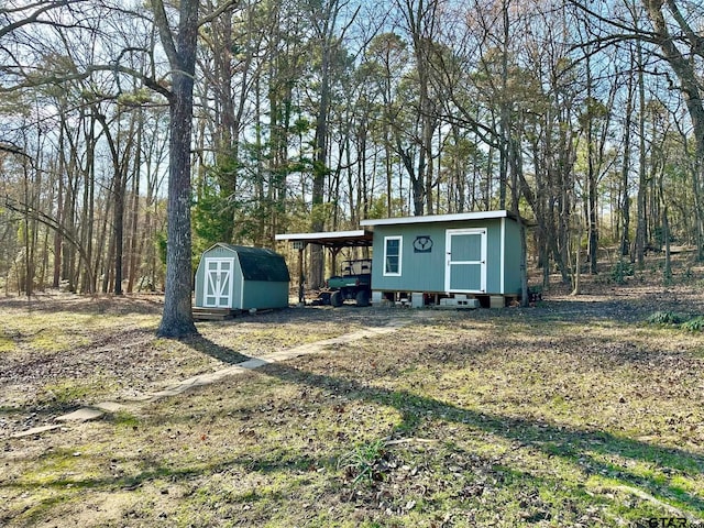 view of outdoor structure