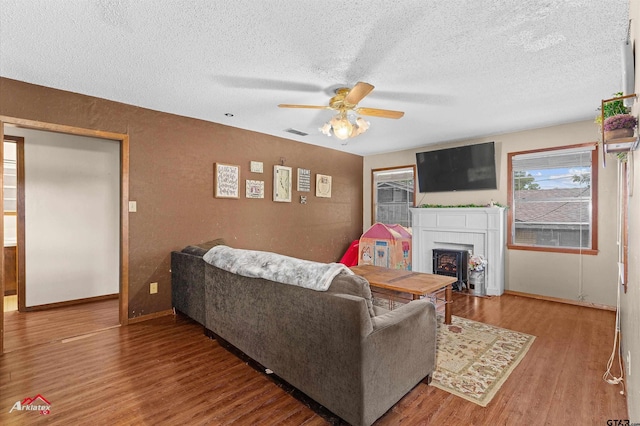 305 Smith St, Henderson, TX 75652 - photo 9