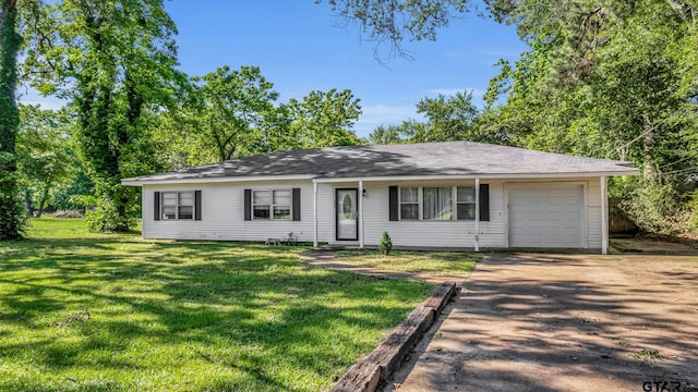 650 Glazner St, Hawkins, TX 75765 - single story home with a garage, driveway, and a front yard