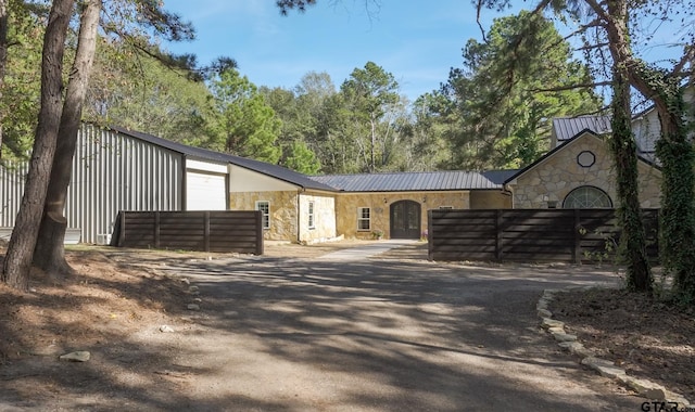 view of front of house