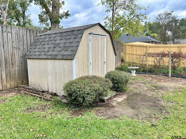 view of outbuilding